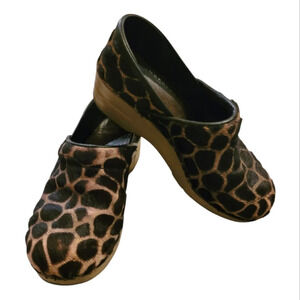 DANSKO Sanita brown giraffe calfhair clogs shoes Professional nurses Women's 8